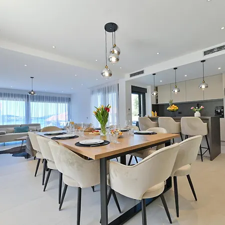 Oasis 빌라 트로기르