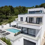 Oasis Villa