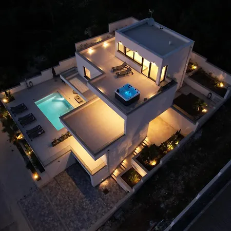 Oasis Villa